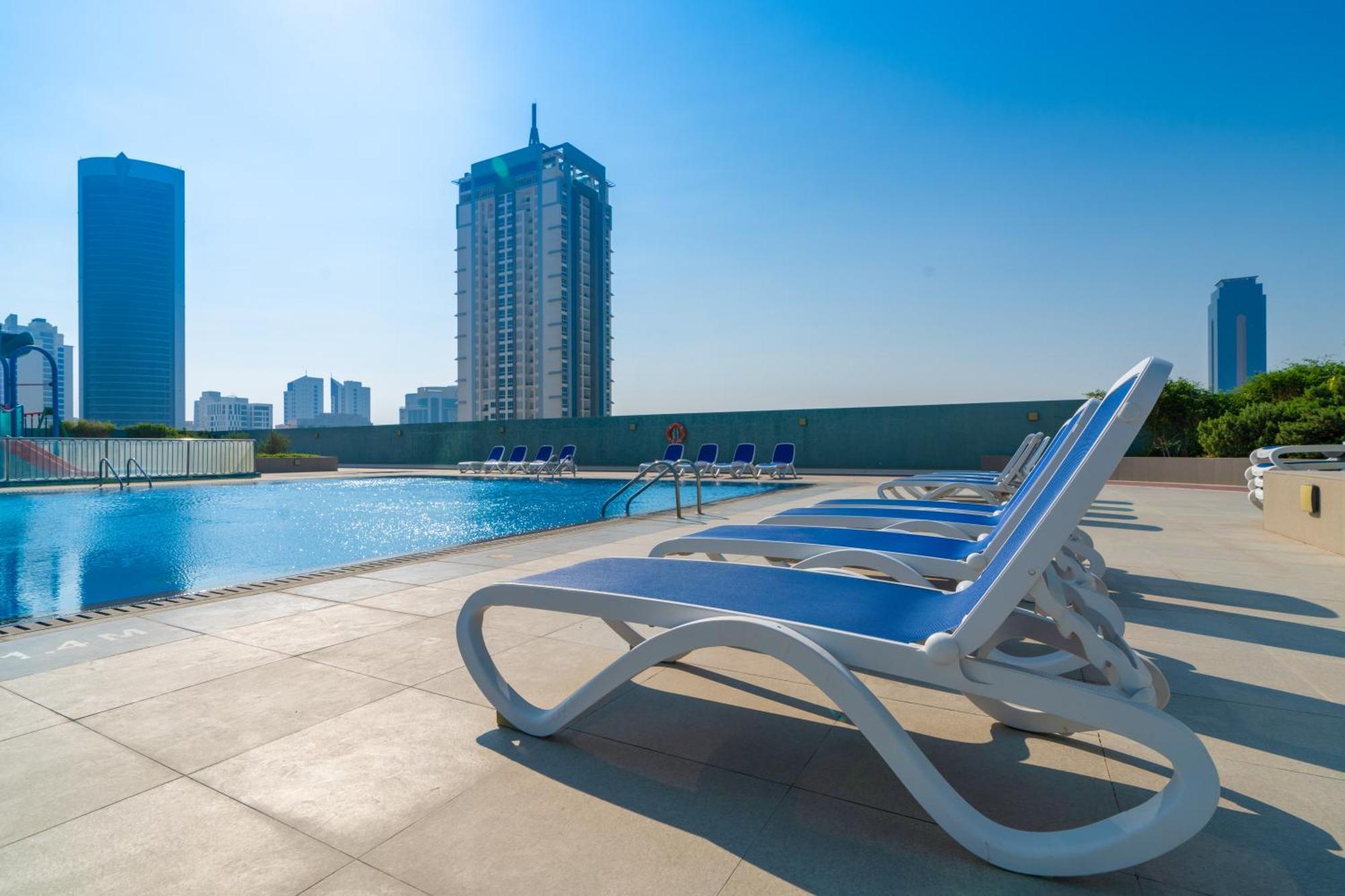S Plaza Suites Hotel Seef Exteriér fotografie